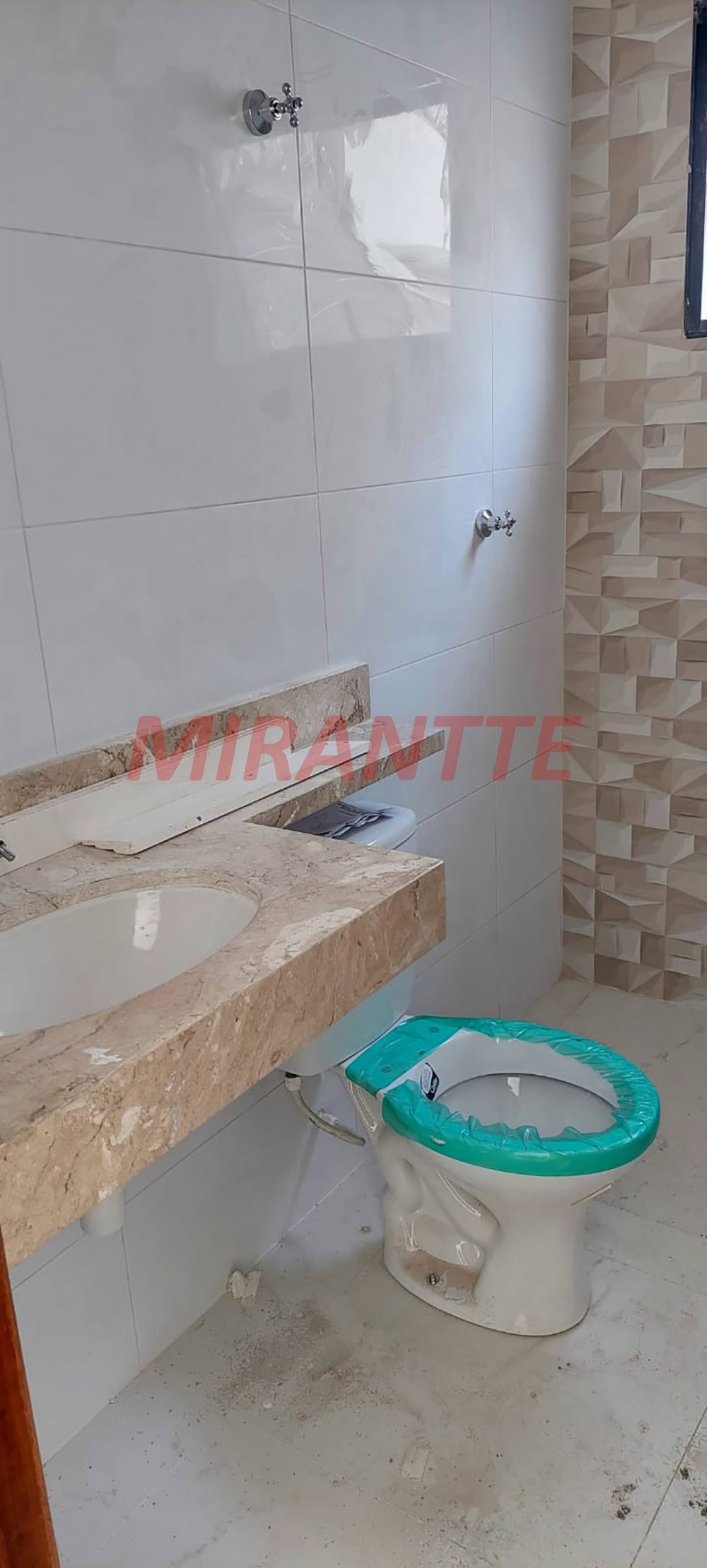 Sobrado de 99m² com 2 quartos em  Bairro Residencial. Scaffibi II