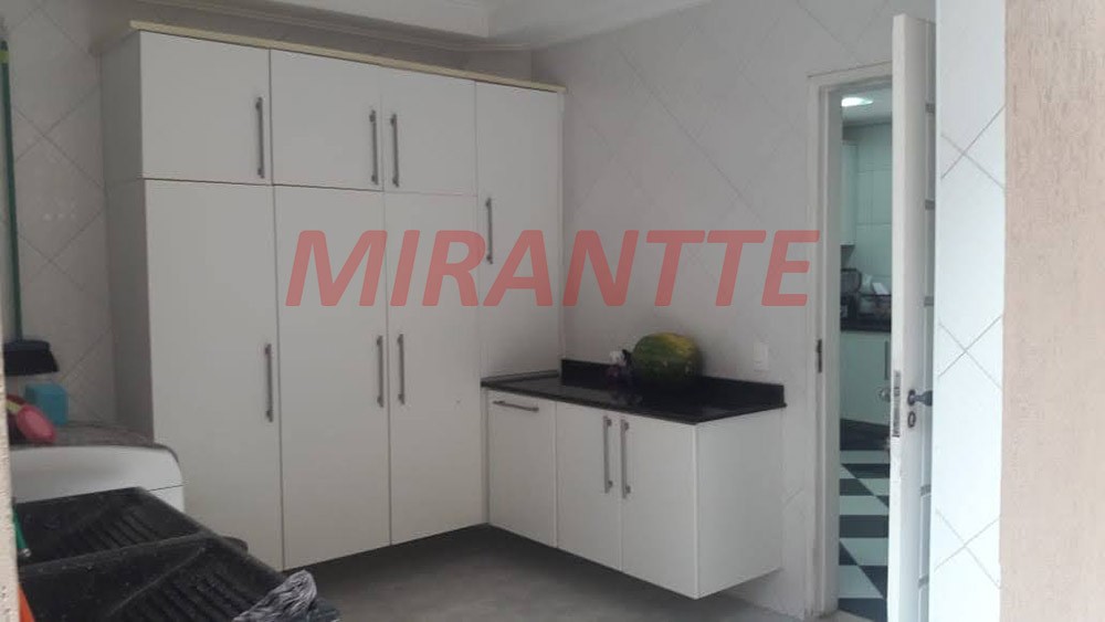Sobrado de 335m² com 4 quartos em Jardim Fazenda Rincão