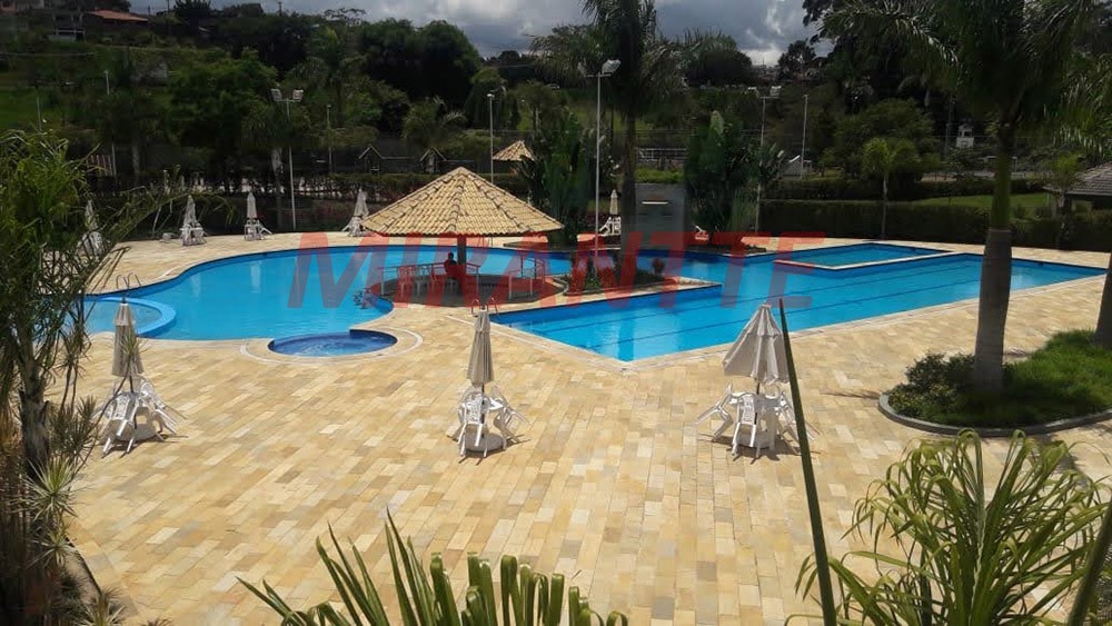 Sobrado de 335m² com 4 quartos em Jardim Fazenda Rincão