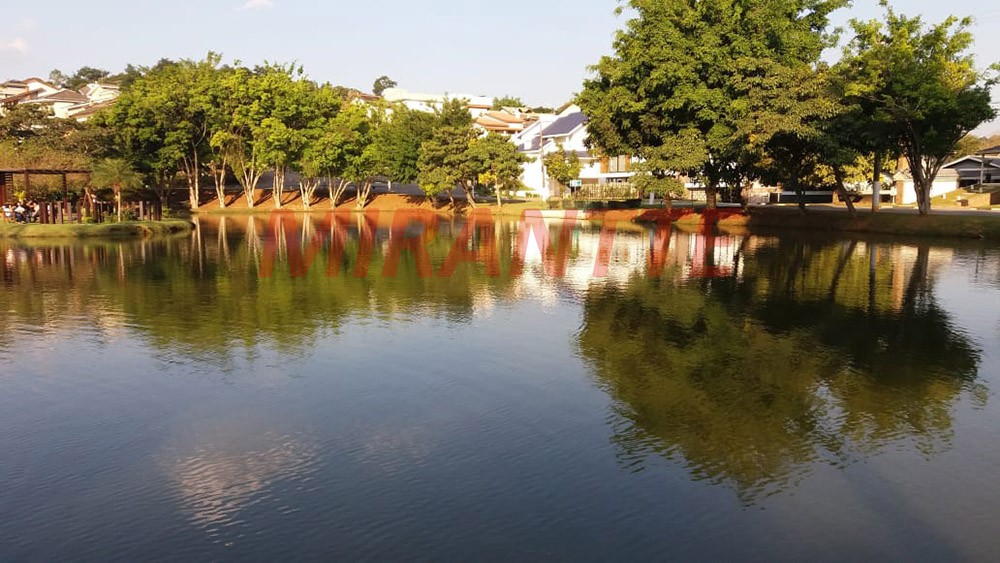 Sobrado de 335m² com 4 quartos em Jardim Fazenda Rincão