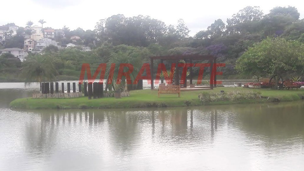 Sobrado de 335m² com 4 quartos em Jardim Fazenda Rincão