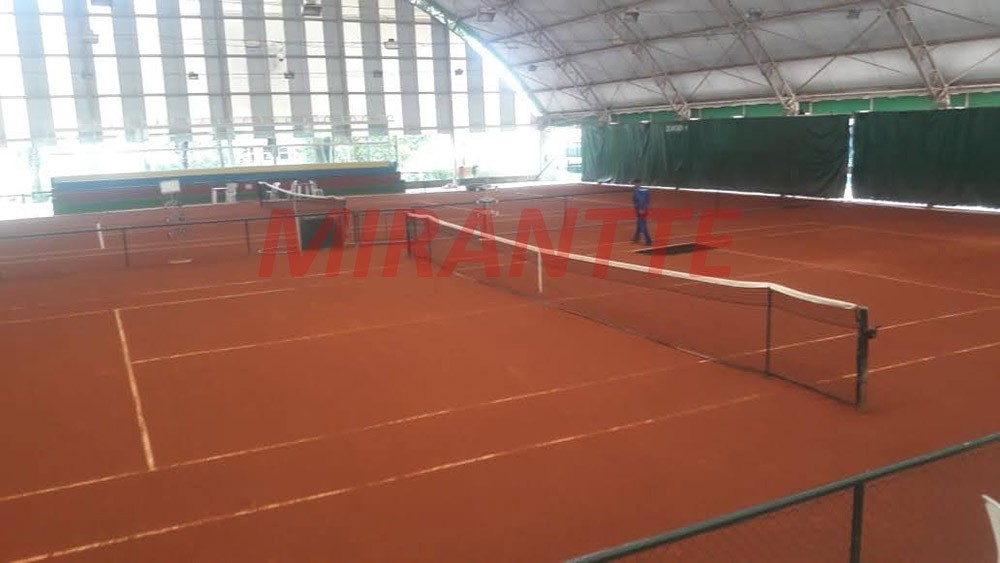 Sobrado de 335m² com 4 quartos em Jardim Fazenda Rincão