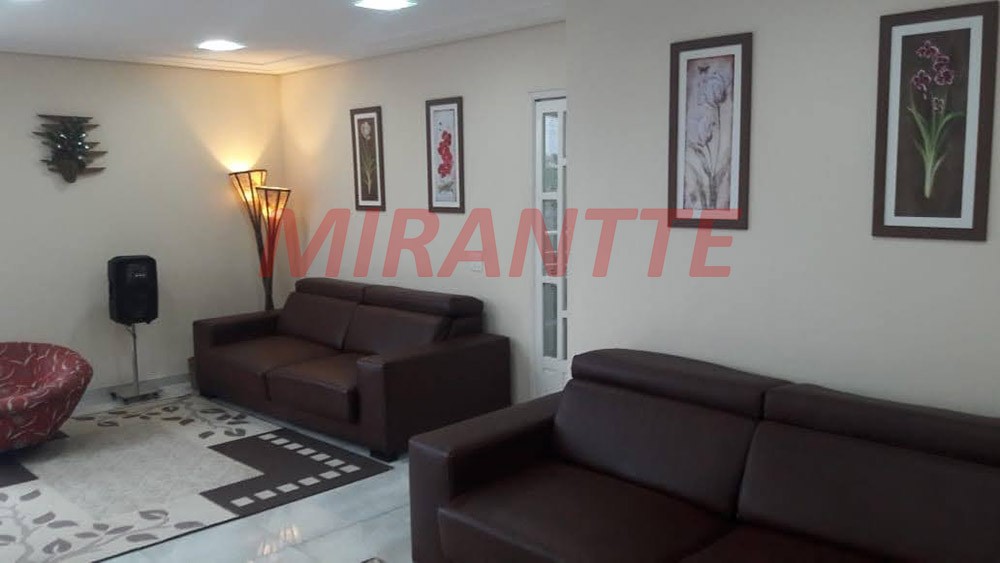 Sobrado de 335m² com 4 quartos em Jardim Fazenda Rincão