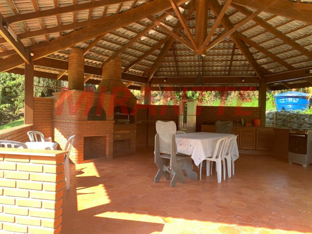 Casa terrea de 700m² com 4 quartos em Serra da Cantareira