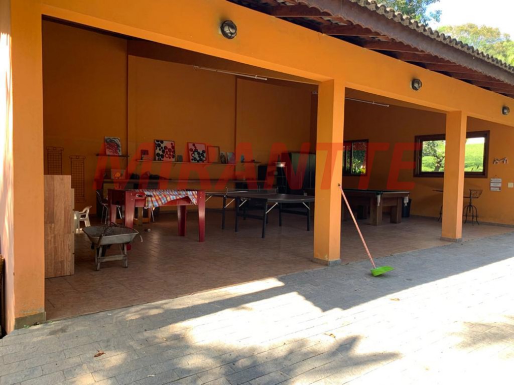 Casa terrea de 700m² com 4 quartos em Serra da Cantareira