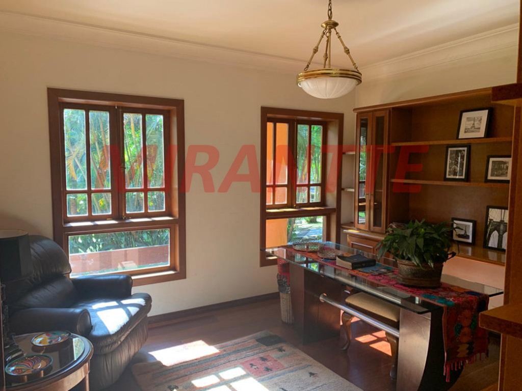 Casa terrea de 700m² com 4 quartos em Serra da Cantareira