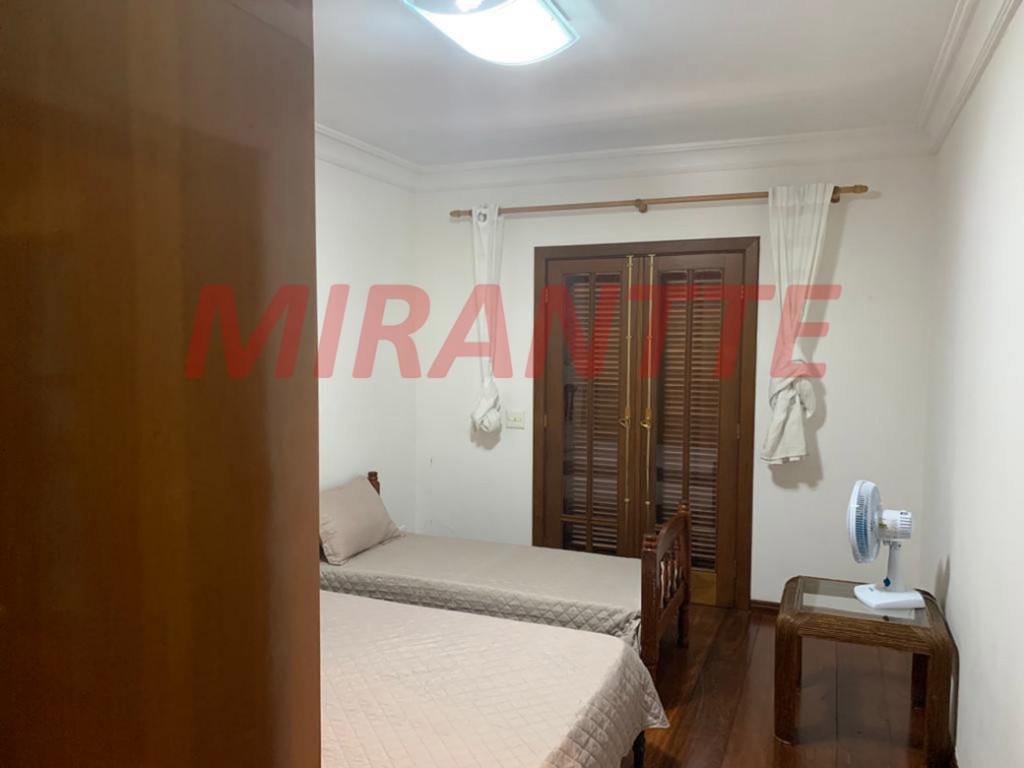 Casa terrea de 700m² com 4 quartos em Serra da Cantareira