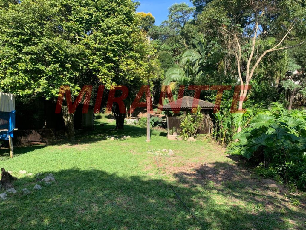 Casa terrea de 700m² com 4 quartos em Serra da Cantareira