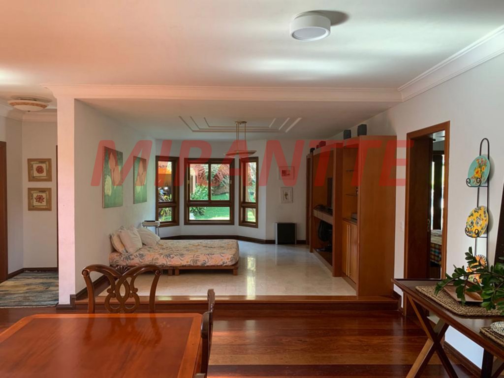 Casa terrea de 700m² com 4 quartos em Serra da Cantareira