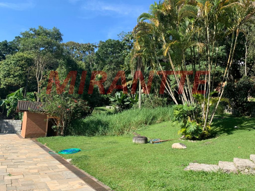 Casa terrea de 700m² com 4 quartos em Serra da Cantareira