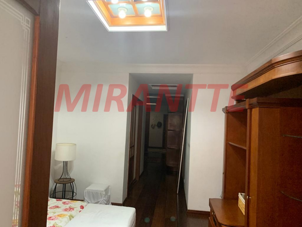 Casa terrea de 700m² com 4 quartos em Serra da Cantareira