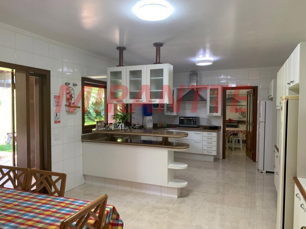 Casa terrea de 700m² com 4 quartos em Serra da Cantareira
