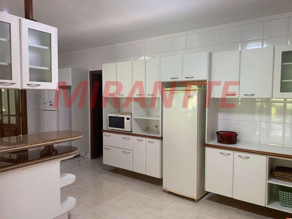 Casa terrea de 700m² com 4 quartos em Serra da Cantareira