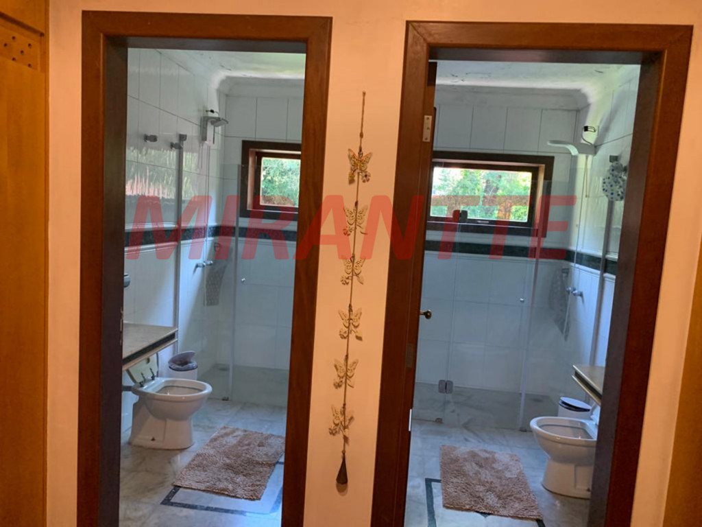 Casa terrea de 700m² com 4 quartos em Serra da Cantareira