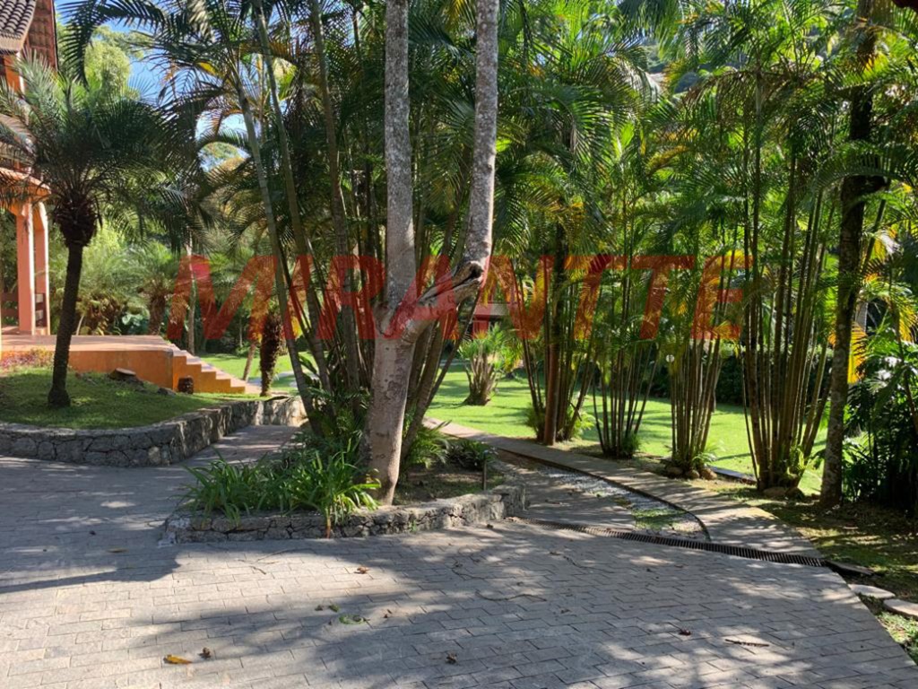 Casa terrea de 700m² com 4 quartos em Serra da Cantareira