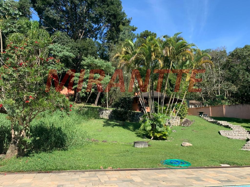 Casa terrea de 700m² com 4 quartos em Serra da Cantareira
