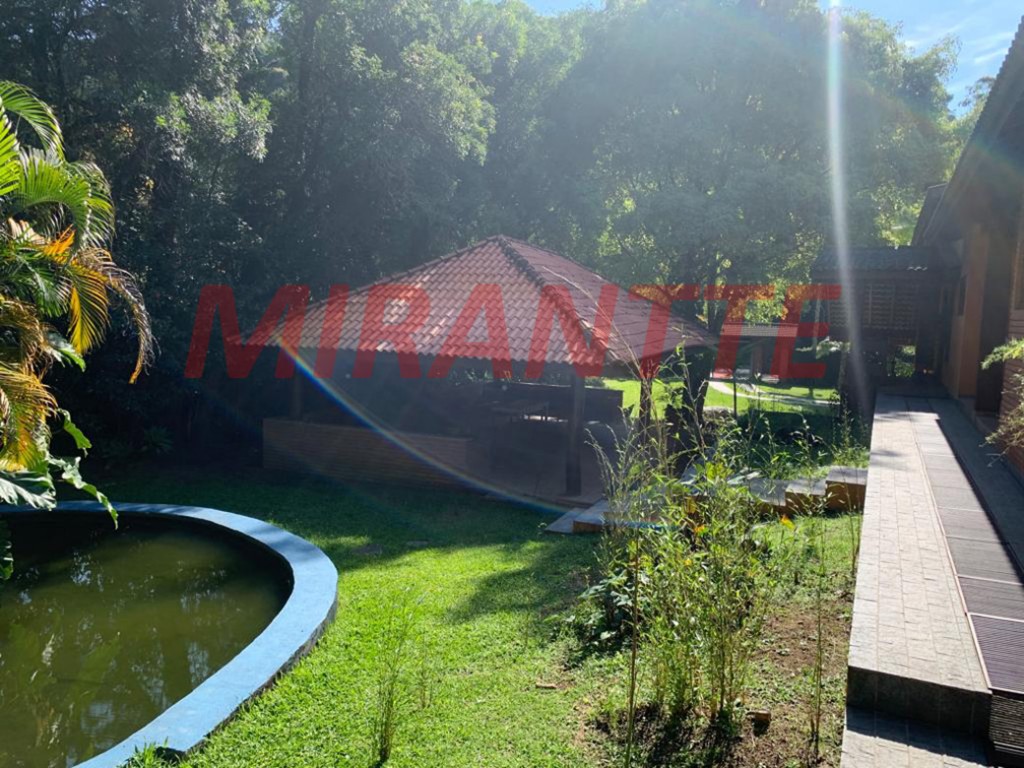 Casa terrea de 700m² com 4 quartos em Serra da Cantareira