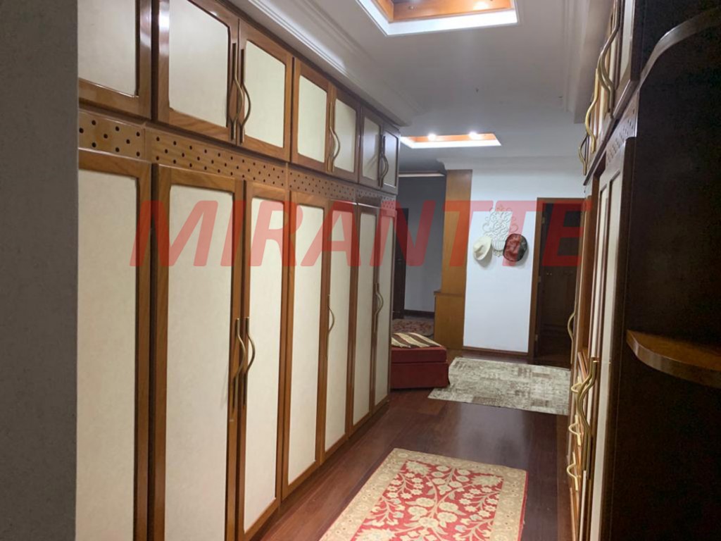 Casa terrea de 700m² com 4 quartos em Serra da Cantareira