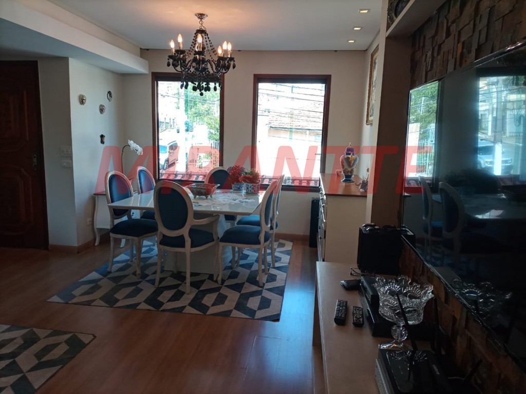 Sobrado de 230m² com 4 quartos em Santa Teresinha