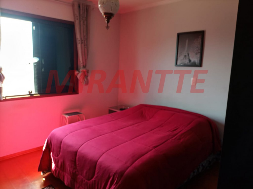 Sobrado de 230m² com 4 quartos em Santa Teresinha