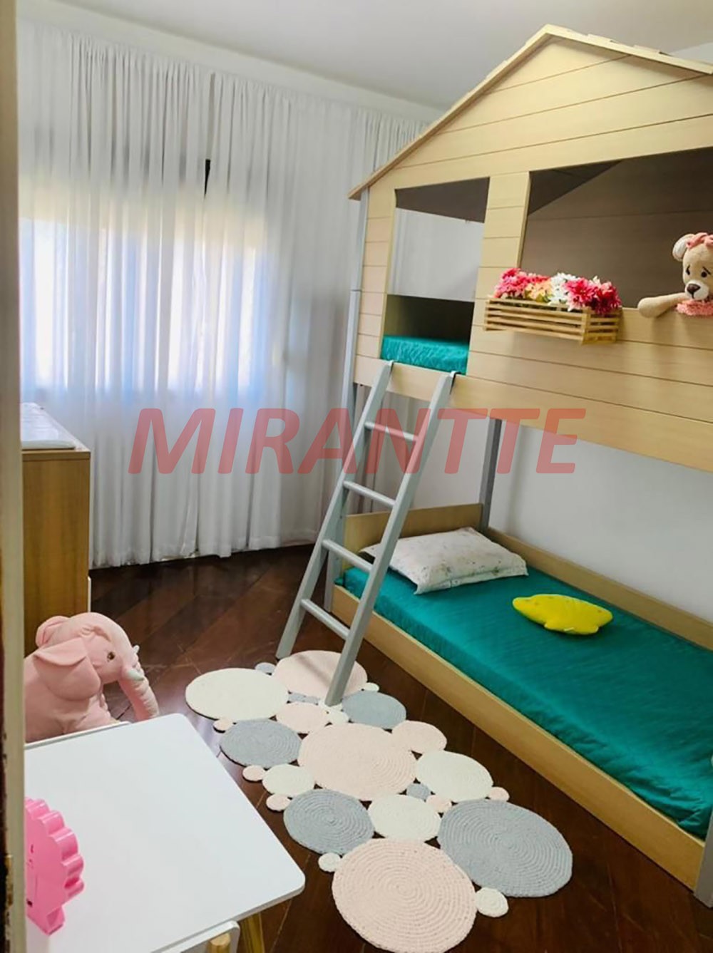 Apartamento de 147m² com 3 quartos em Santana