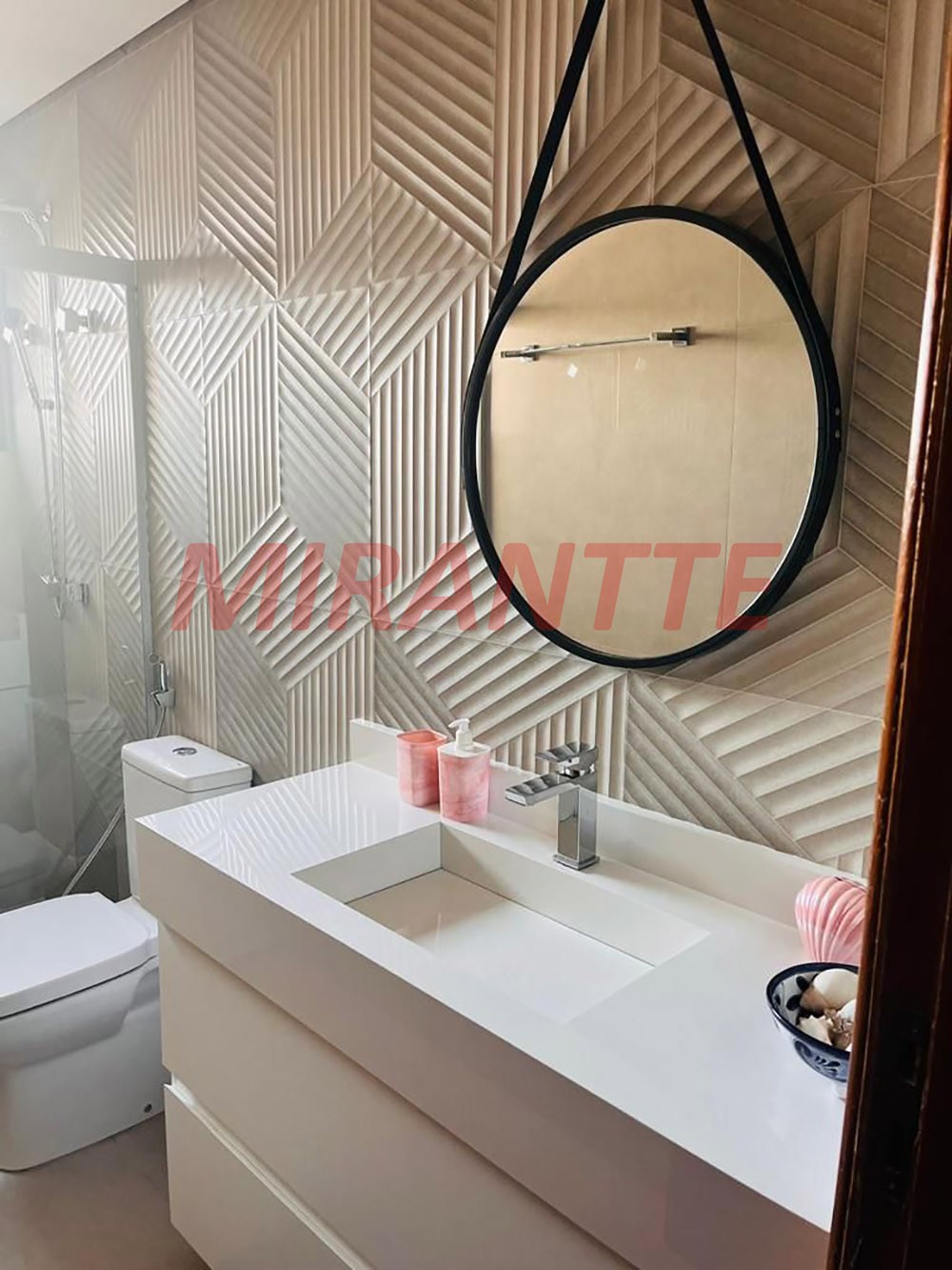 Apartamento de 147m² com 3 quartos em Santana