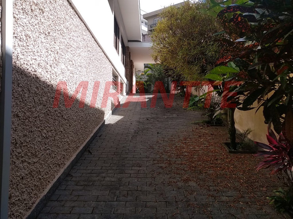 Sobrado de 341m² com 4 quartos em Jardim São Bento