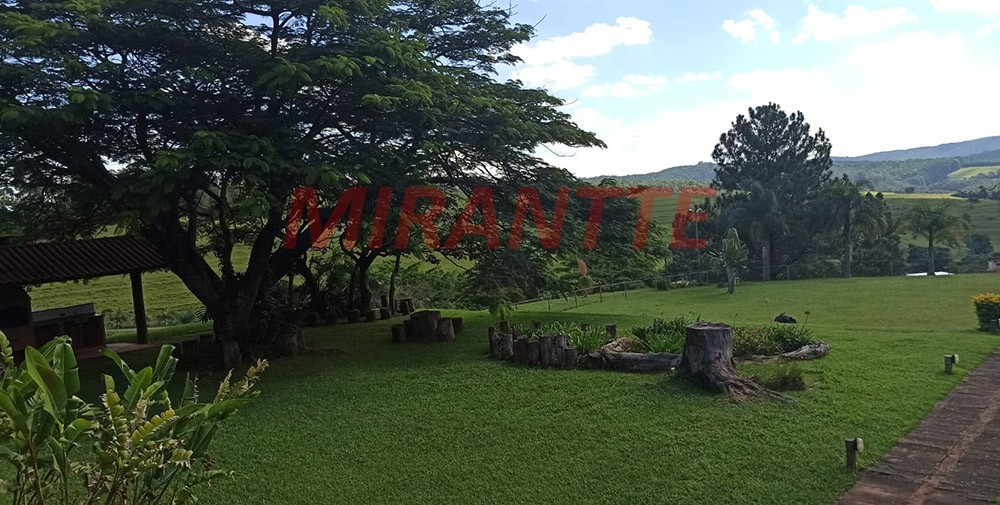 Casa terrea de 185m² com 3 quartos em Dos Silvas