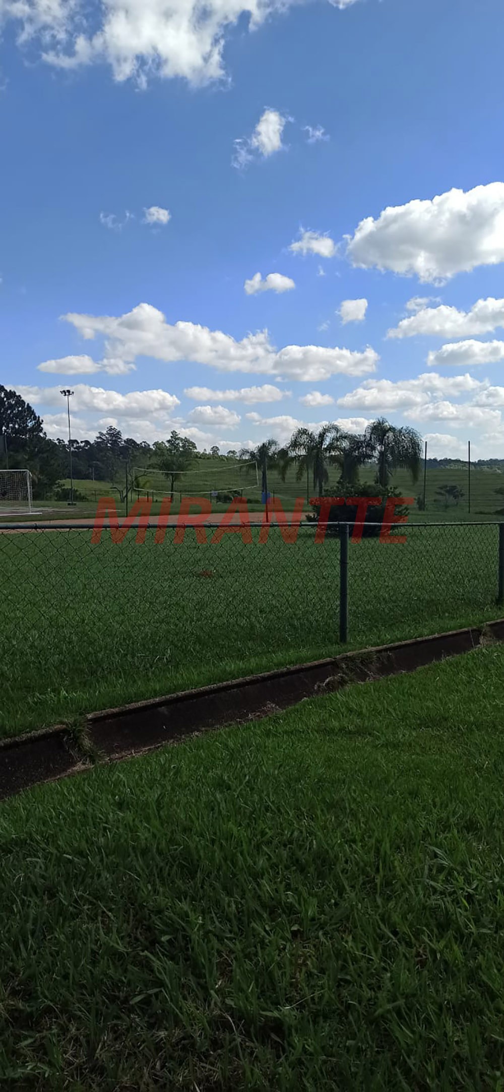 Casa terrea de 185m² com 3 quartos em Dos Silvas