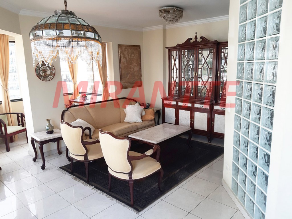 Apartamento de 106m² com 3 quartos em Água Fria