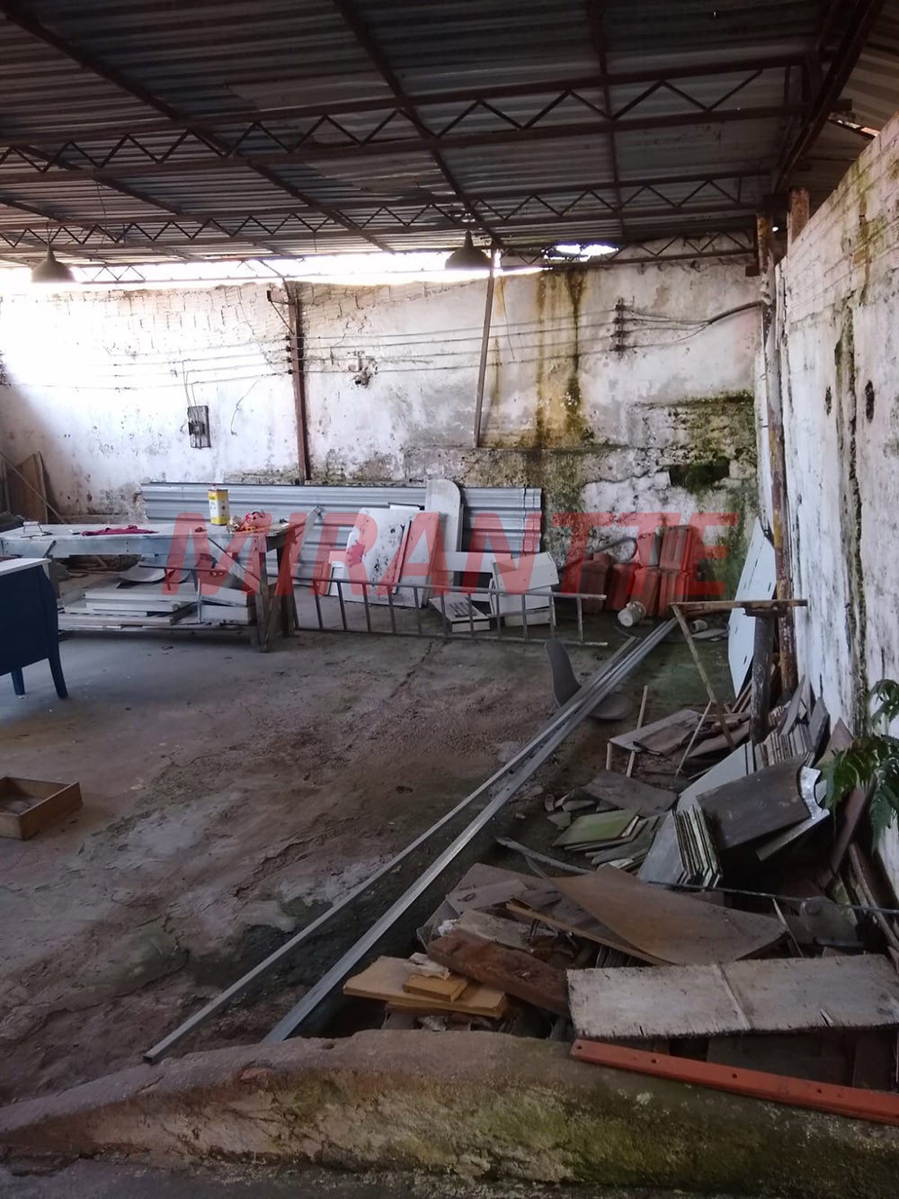 Sobrado de 100m² com 2 quartos em Vila Nivi
