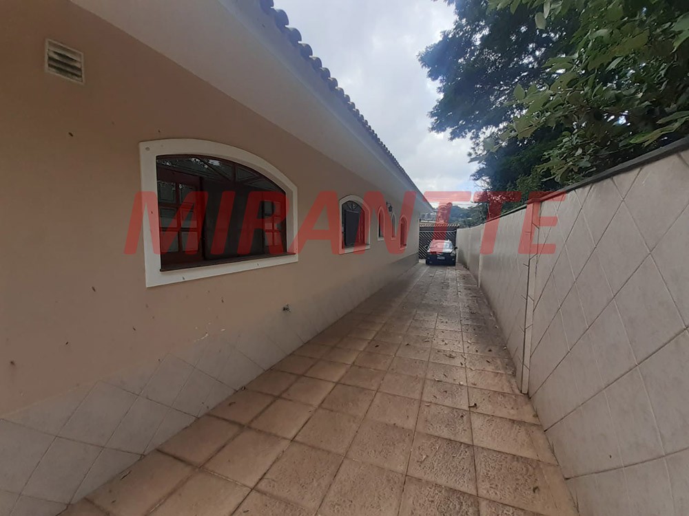 Casa terrea de 300m² com 3 quartos em Tremembe