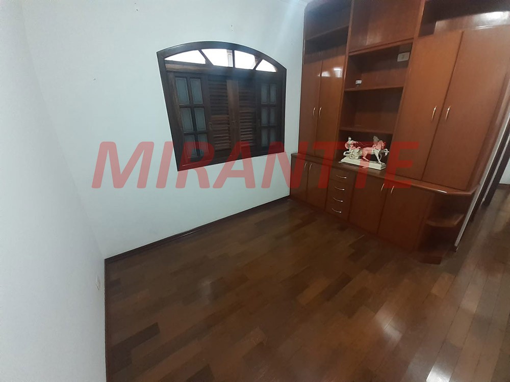 Casa terrea de 300m² com 3 quartos em Tremembe