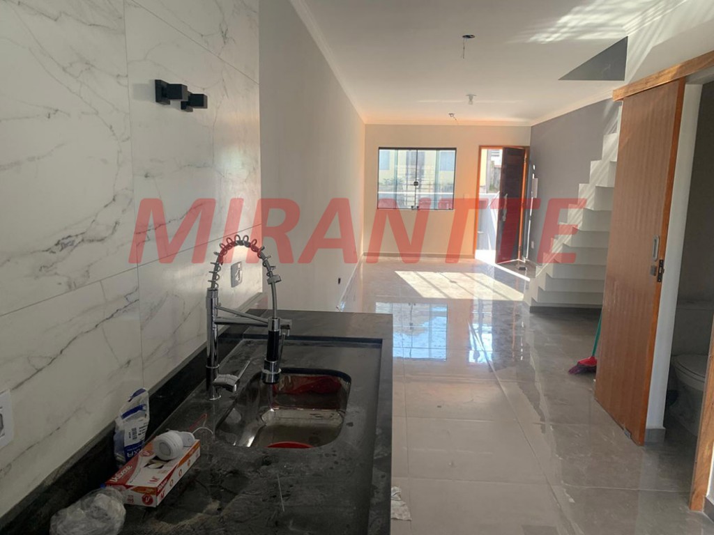 Sobrado de 133m² com 2 quartos em Vila Prado