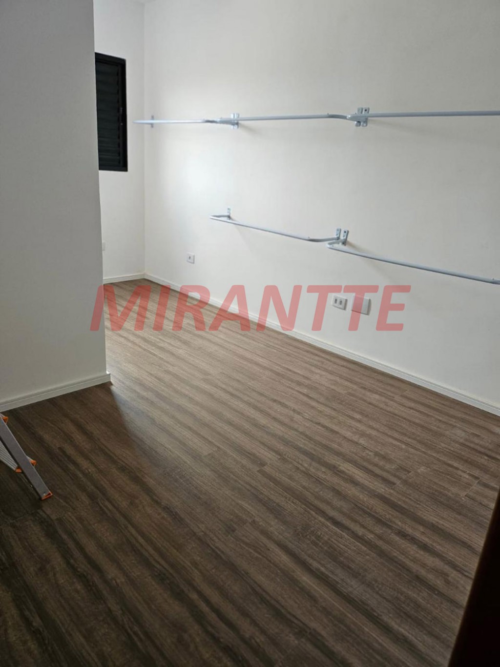 Sobrado de 133m² com 2 quartos em Vila Prado