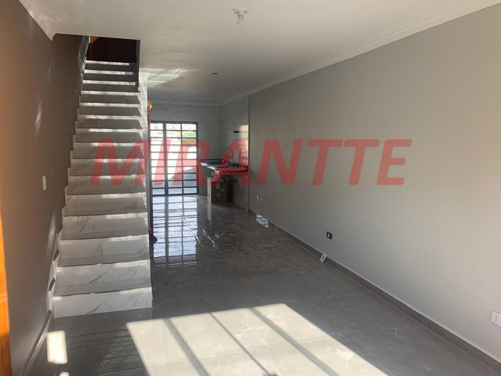 Sobrado de 133m² com 2 quartos em Vila Prado