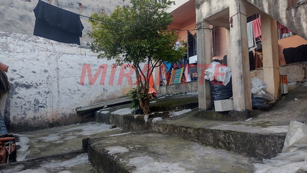 Sobrado de 245m² com 7 quartos em Vila Isolina Mazzei