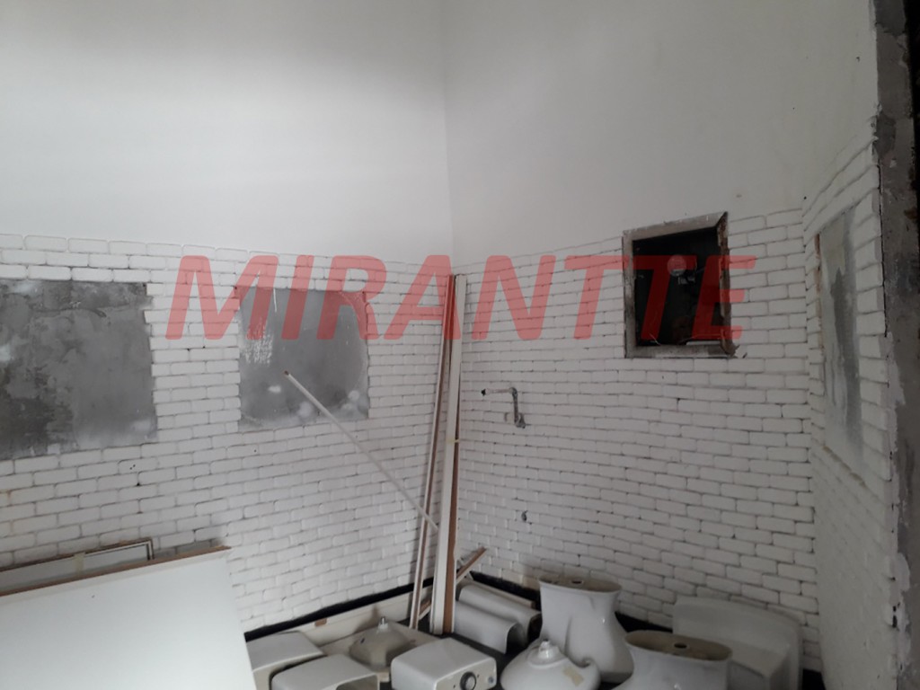 Comercial de 245m² em Vila Maria Alta