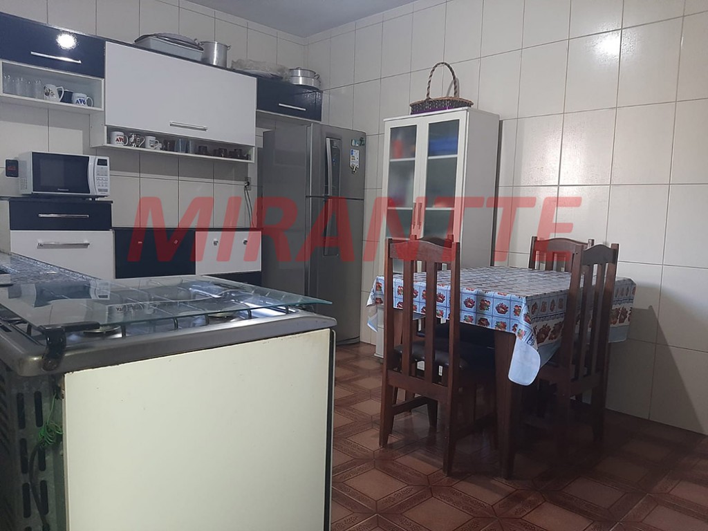 Casa terrea de 240m² com 4 quartos em Vila Medeiros