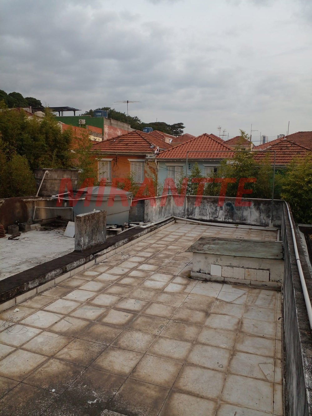 Sobrado de 246m² com 7 quartos em Ipiranga