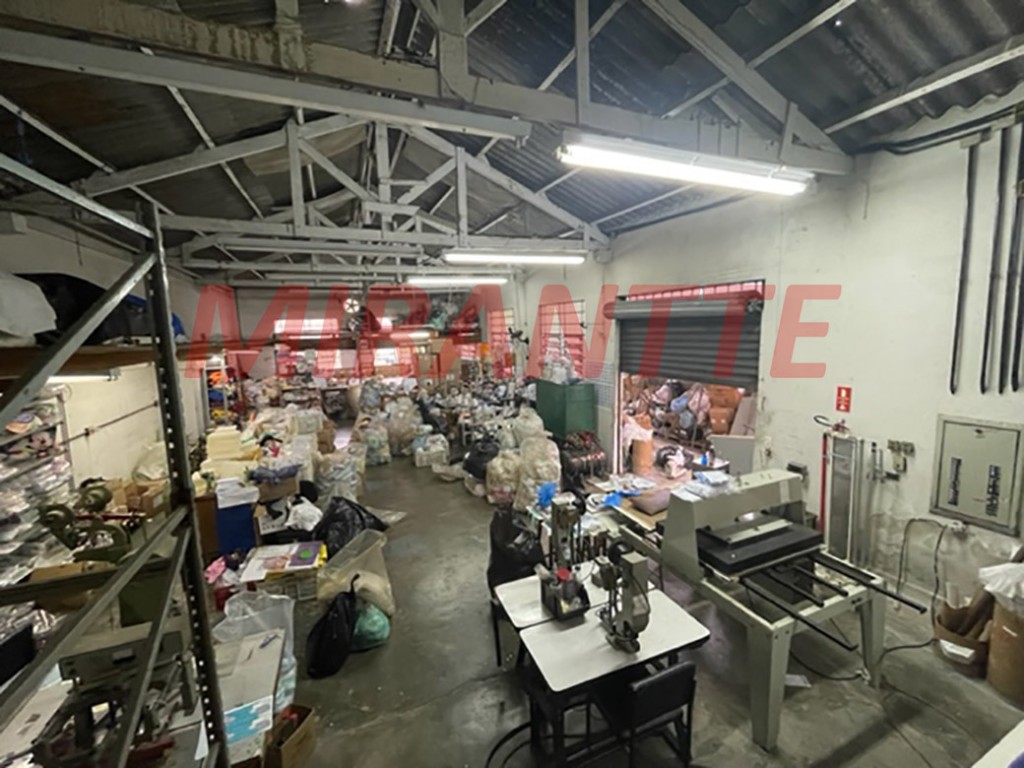 Casa terrea de 450m² com 4 quartos em Água Fria