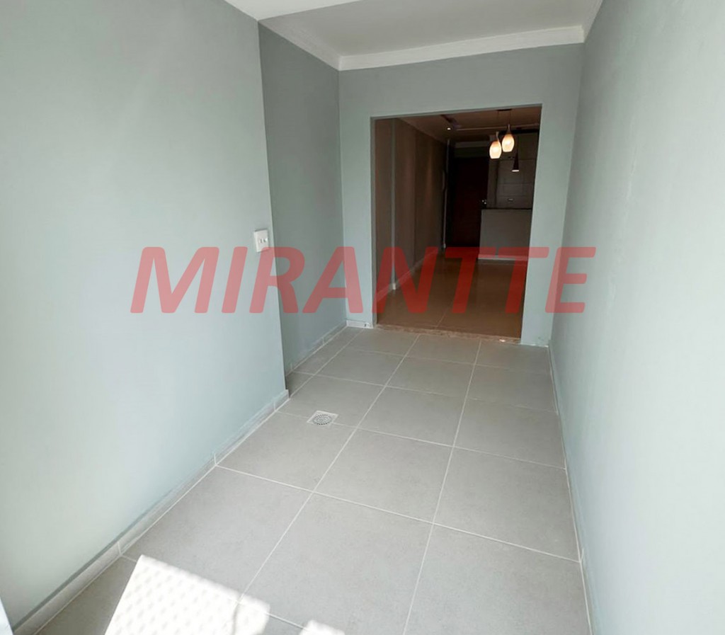 Apartamento de 76m² com 3 quartos em Vila Galvão