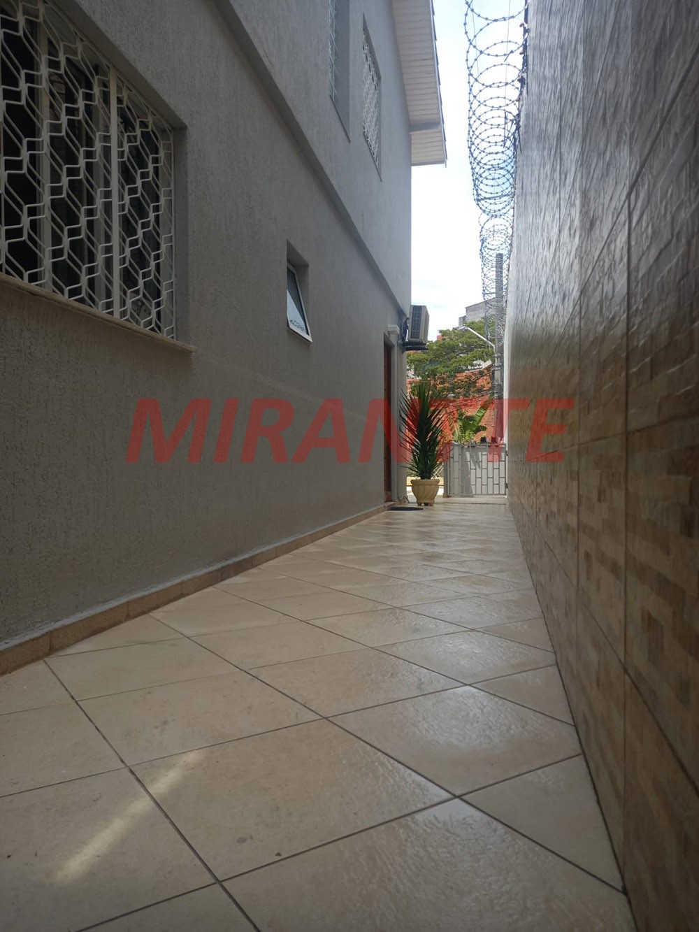Sobrado de 96m² com 3 quartos em Parque Casa De Pedra