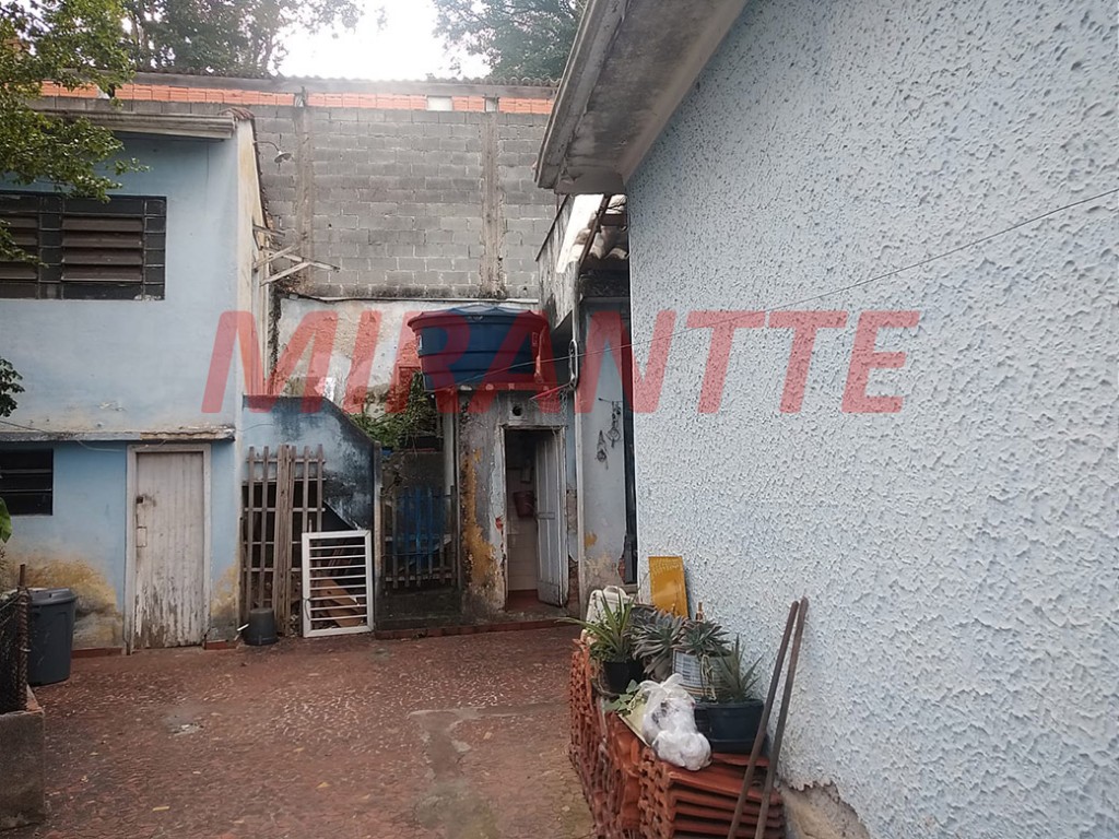 Terreno de 238m² em Santana
