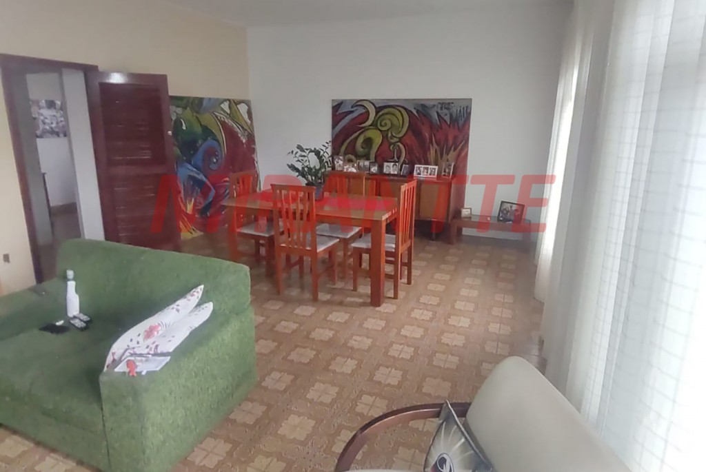 Sobrado de 172m² com 5 quartos em Vila Romero