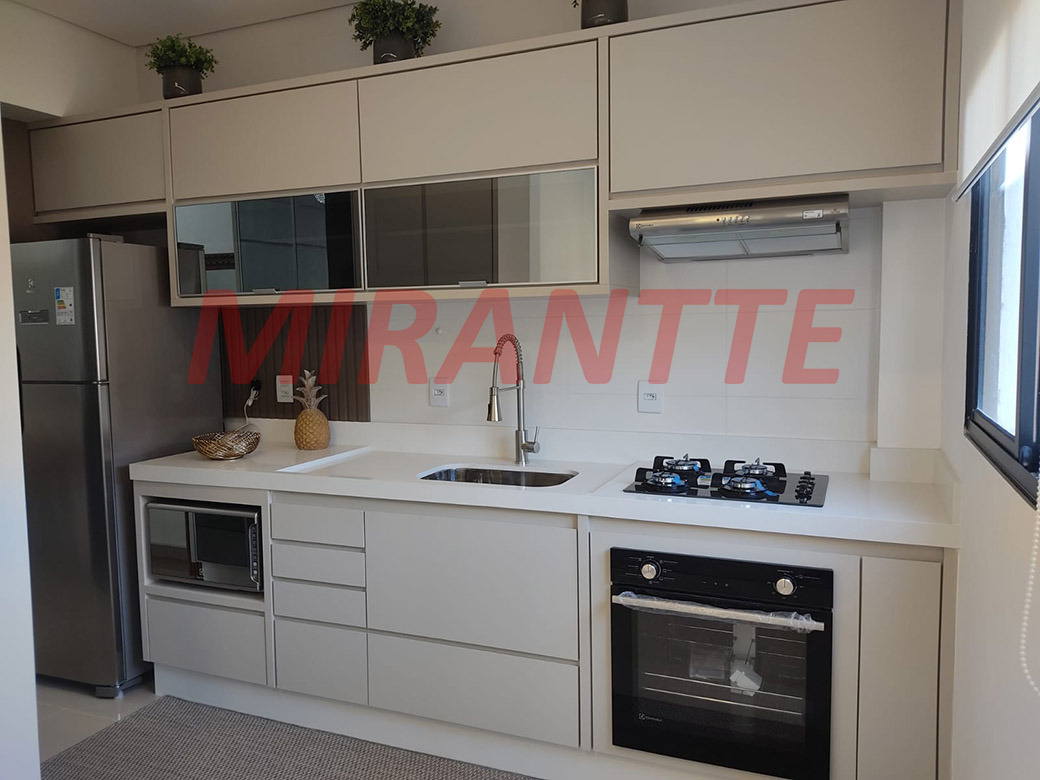 Apartamento de 46m² com 2 quartos em Vila Ester