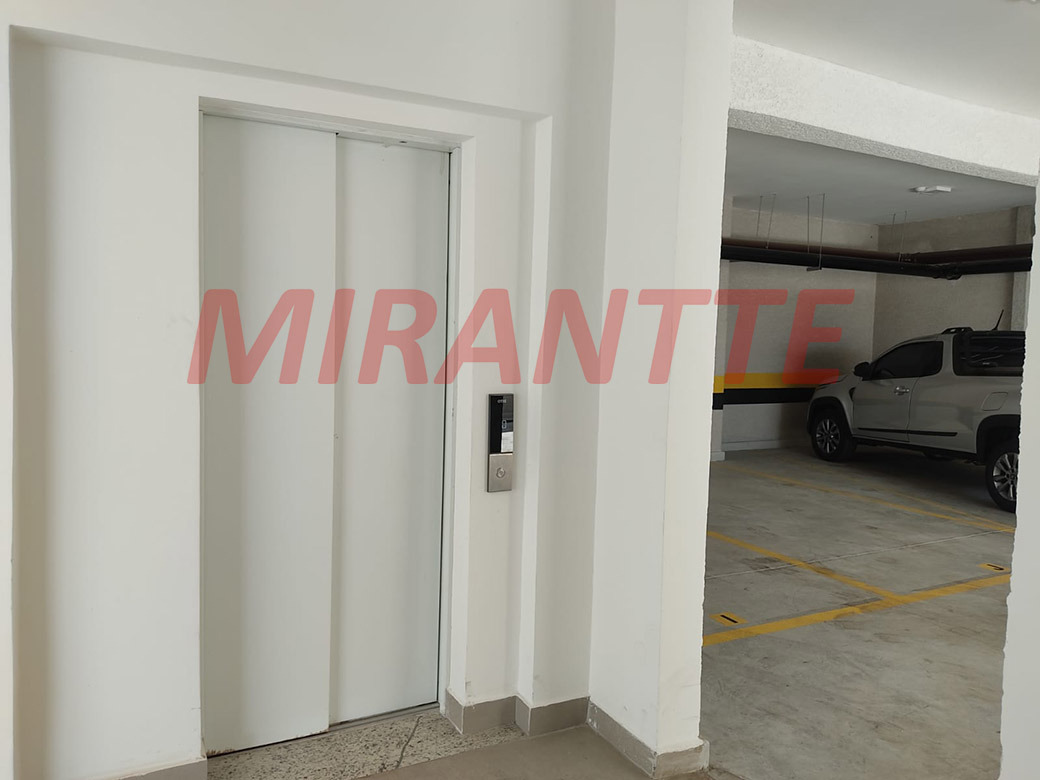 Apartamento de 46m² com 2 quartos em Vila Ester