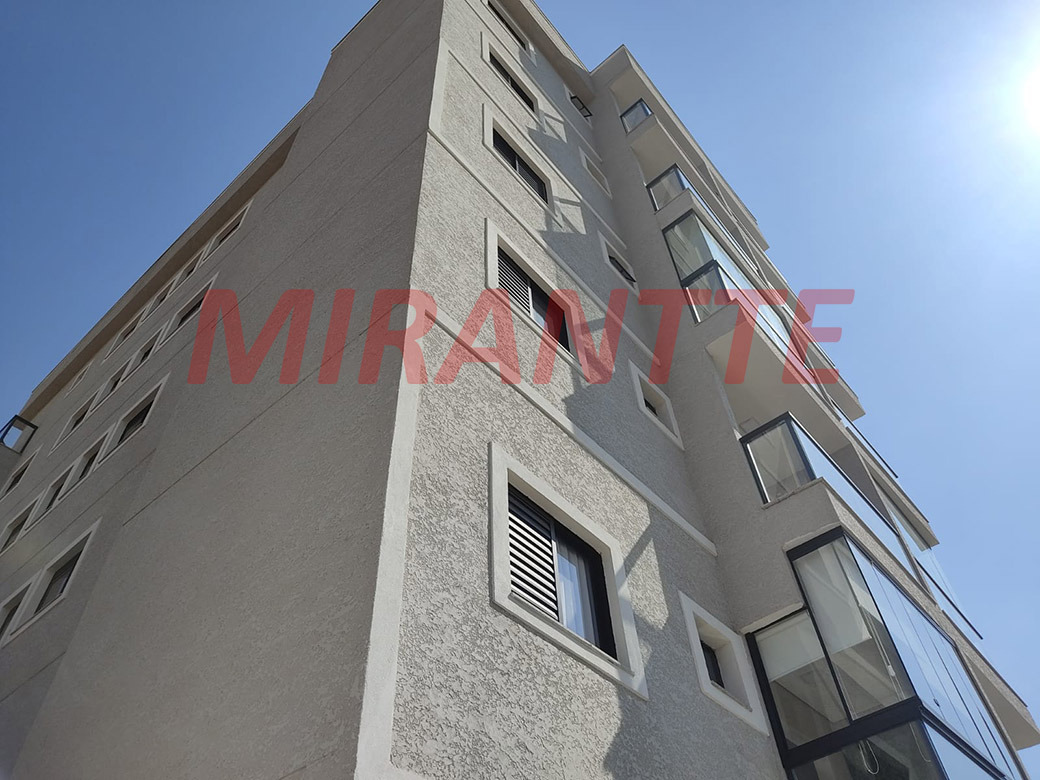 Apartamento de 46m² com 2 quartos em Vila Ester
