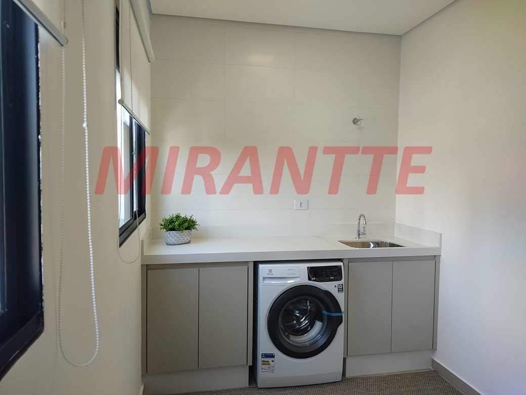 Apartamento de 46m² com 2 quartos em Vila Ester