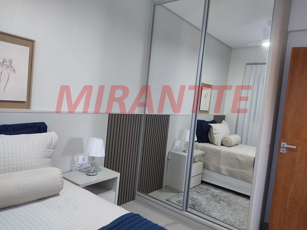 Apartamento de 46m² com 2 quartos em Vila Ester